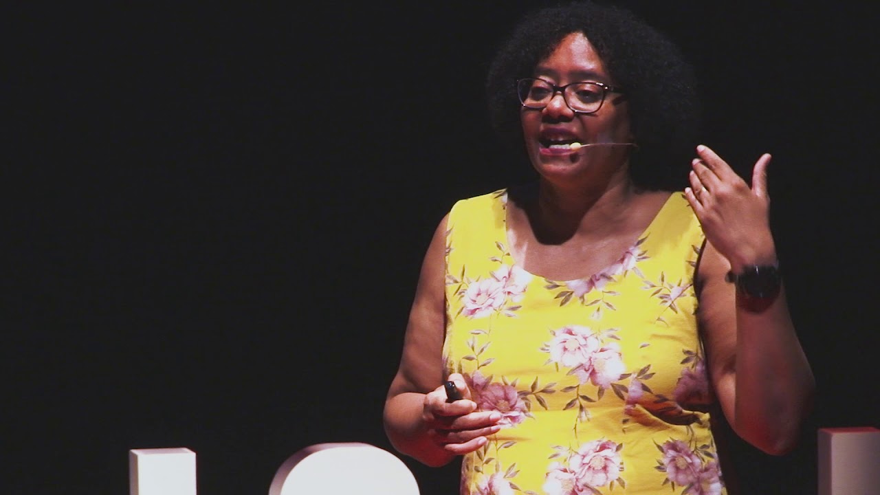 Para Todas as Meninas na Ciência | Zélia Ludwig | TEDxRuaHalfeld