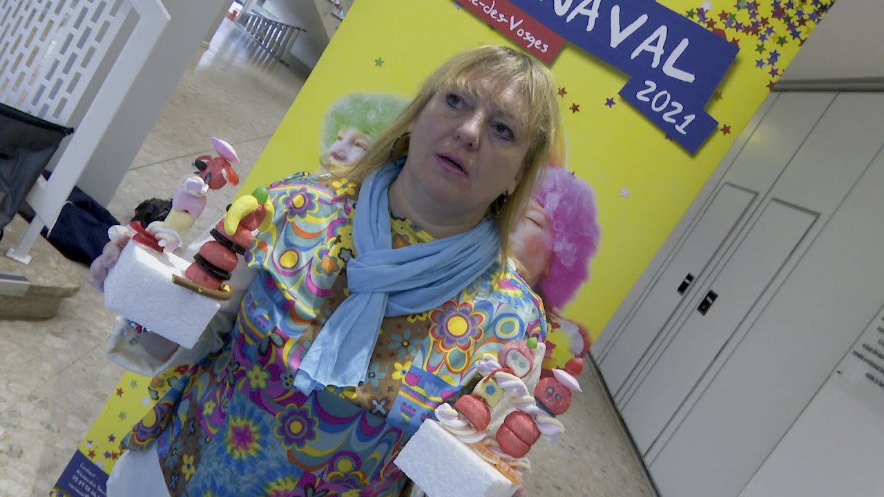 Carnaval 2021 /  Brochettes de bonbons en personnage.