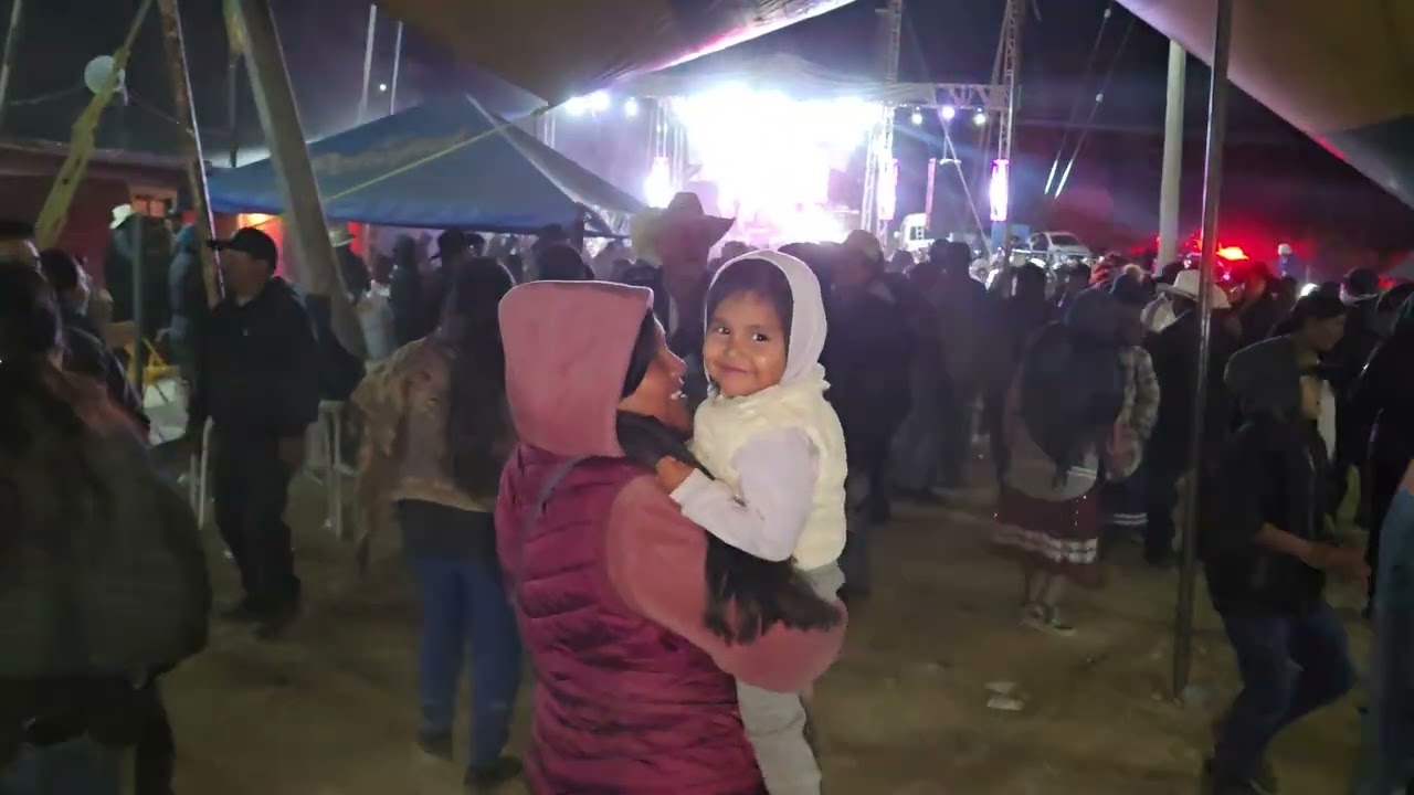 lleno Total Carnaval Loma Reyes Almacel Con Los Peseguidos