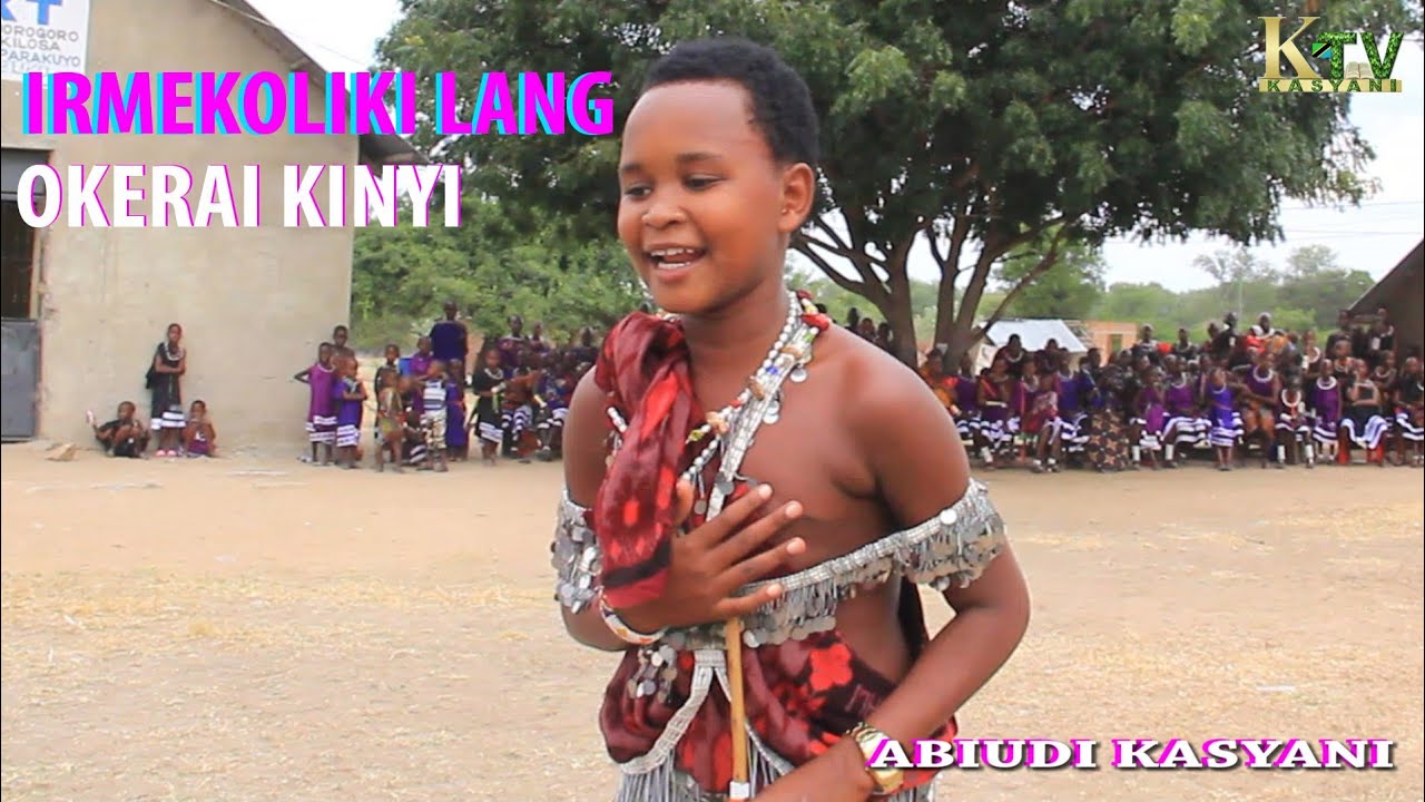 ABIUDI KASYANI ANAZIDI TU KUCHANA MBUGA SONG IRMEGOLIKI LANG  AKIPOKEA PONGEZI KWA WAZEE WA KIMASAI