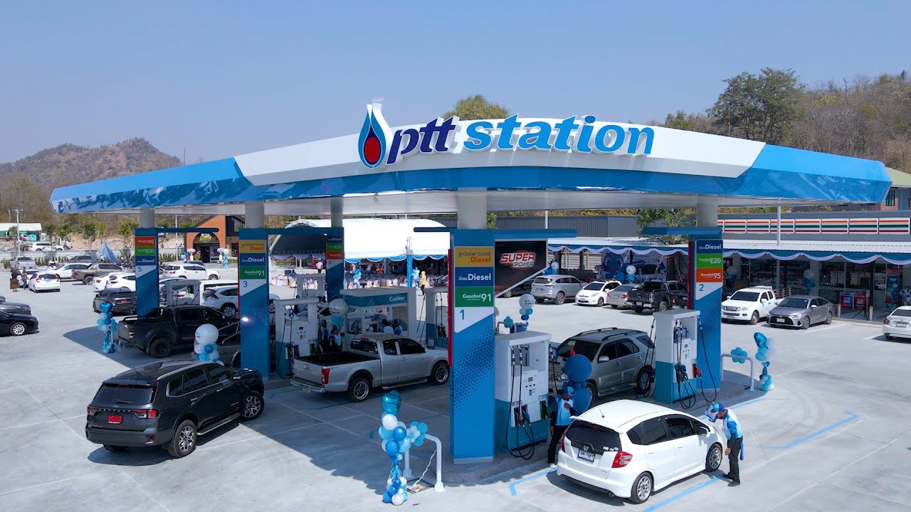 Grand Opening  PTT  Station Tak