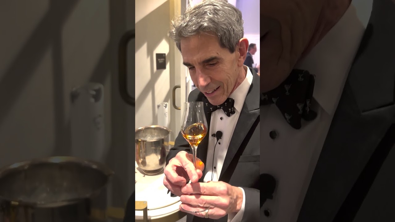 Tasting the Luxury Hennessy Paradis!