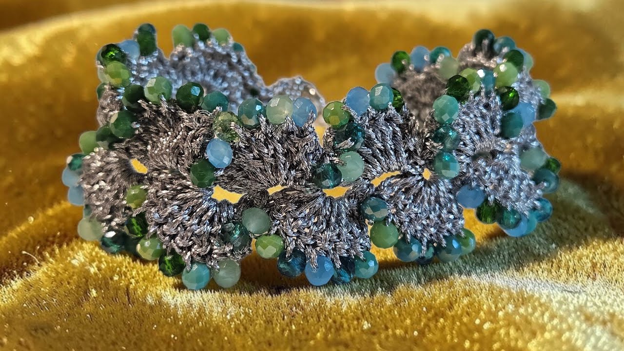 Bracciale FOGLIE realizzato all'uncinetto