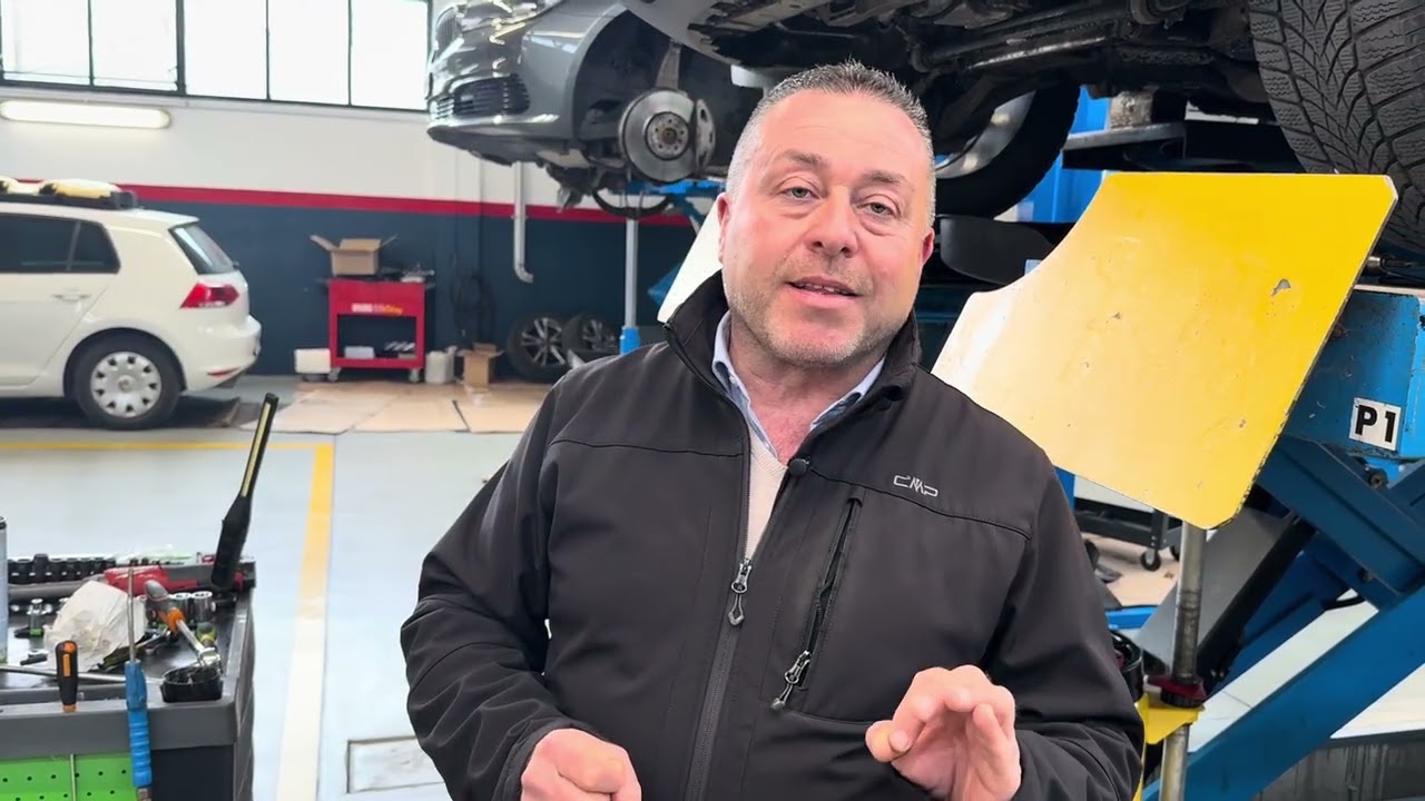 Manutenzione cambio automatico su Audi Q5 ogni 60.000 km occorre sempre controllare la batteria