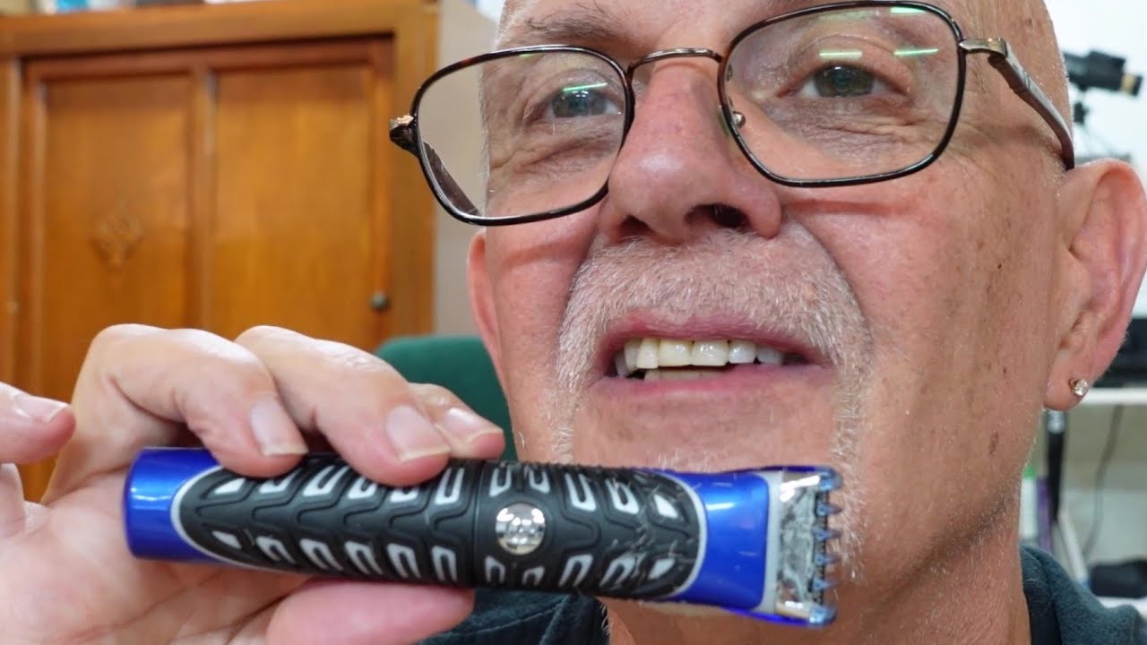 Gillette Fusion Proglide Styler 3-in-1 Beard Trimmer, Razor & Sculptor