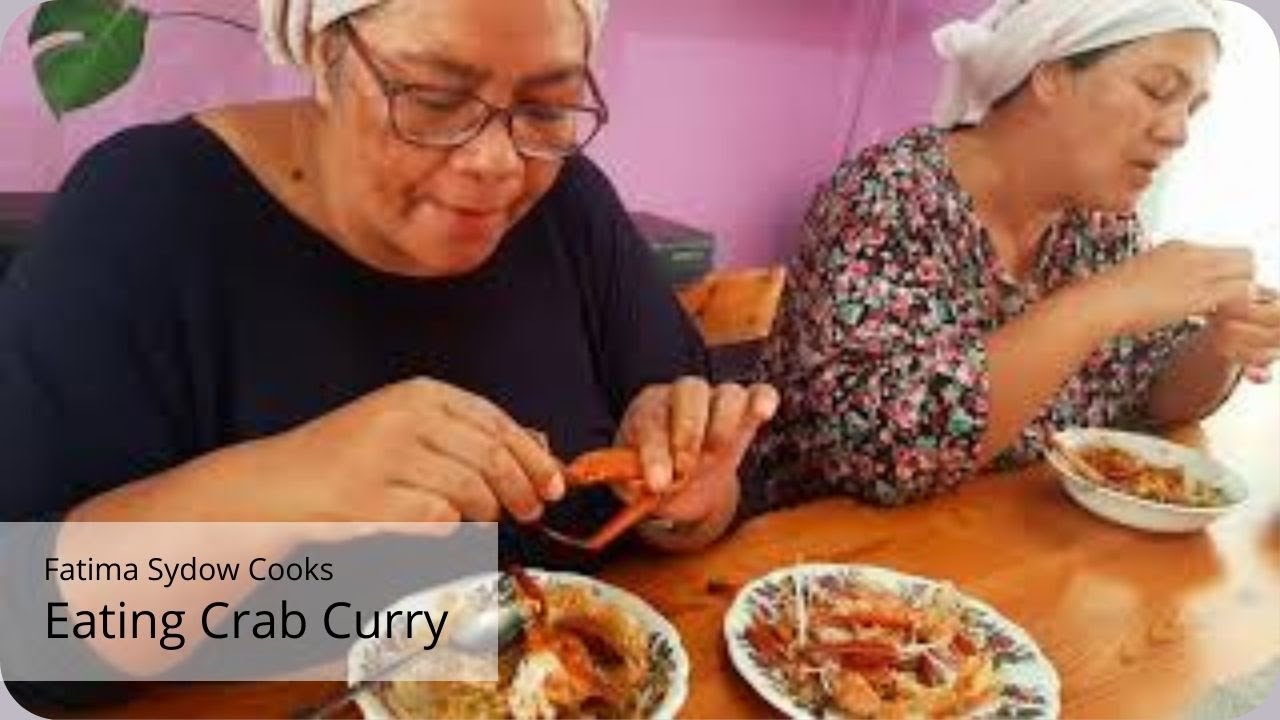 My Sisters eating Crab Curry for the first time 🦀  😋 (don't watch if you don't like eating sounds)