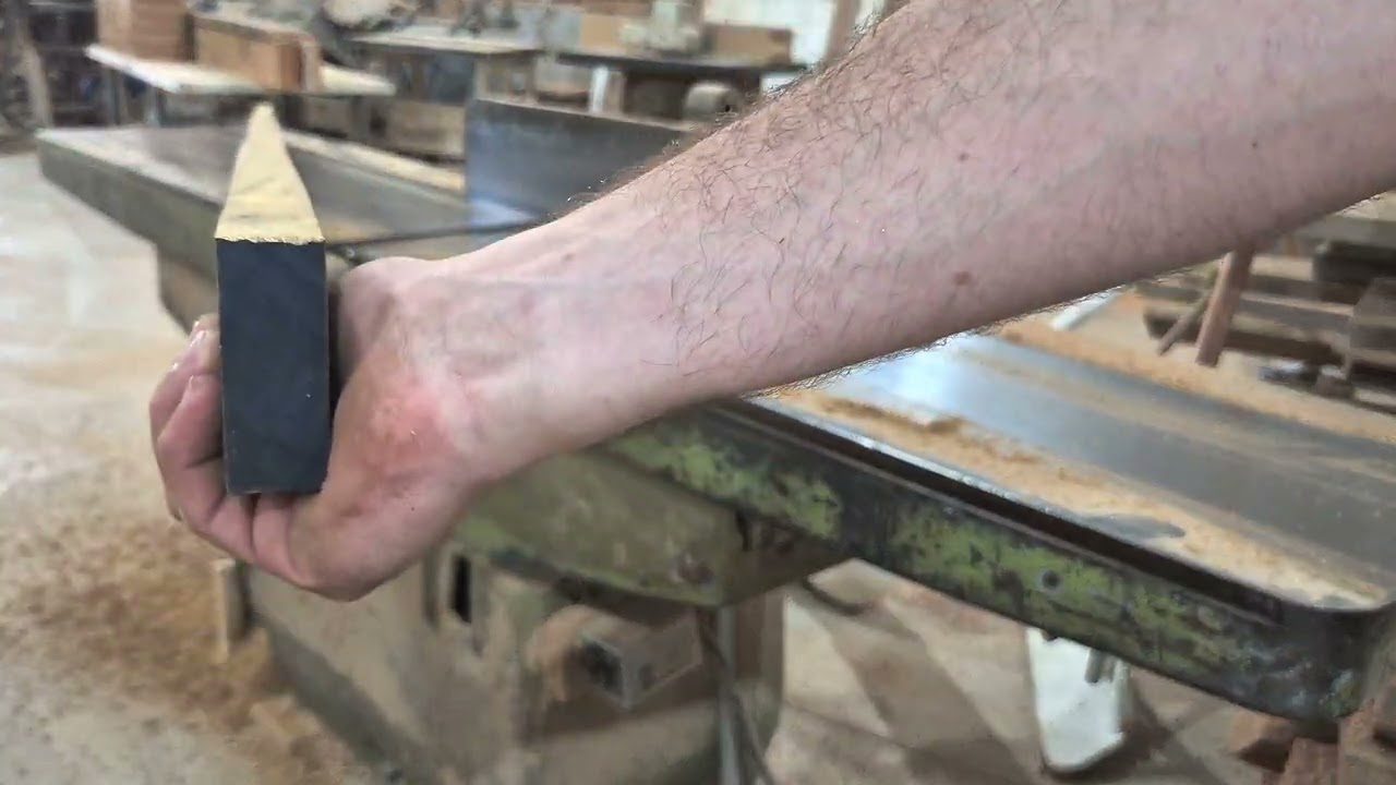 Desempenando madeira torta de itaúba