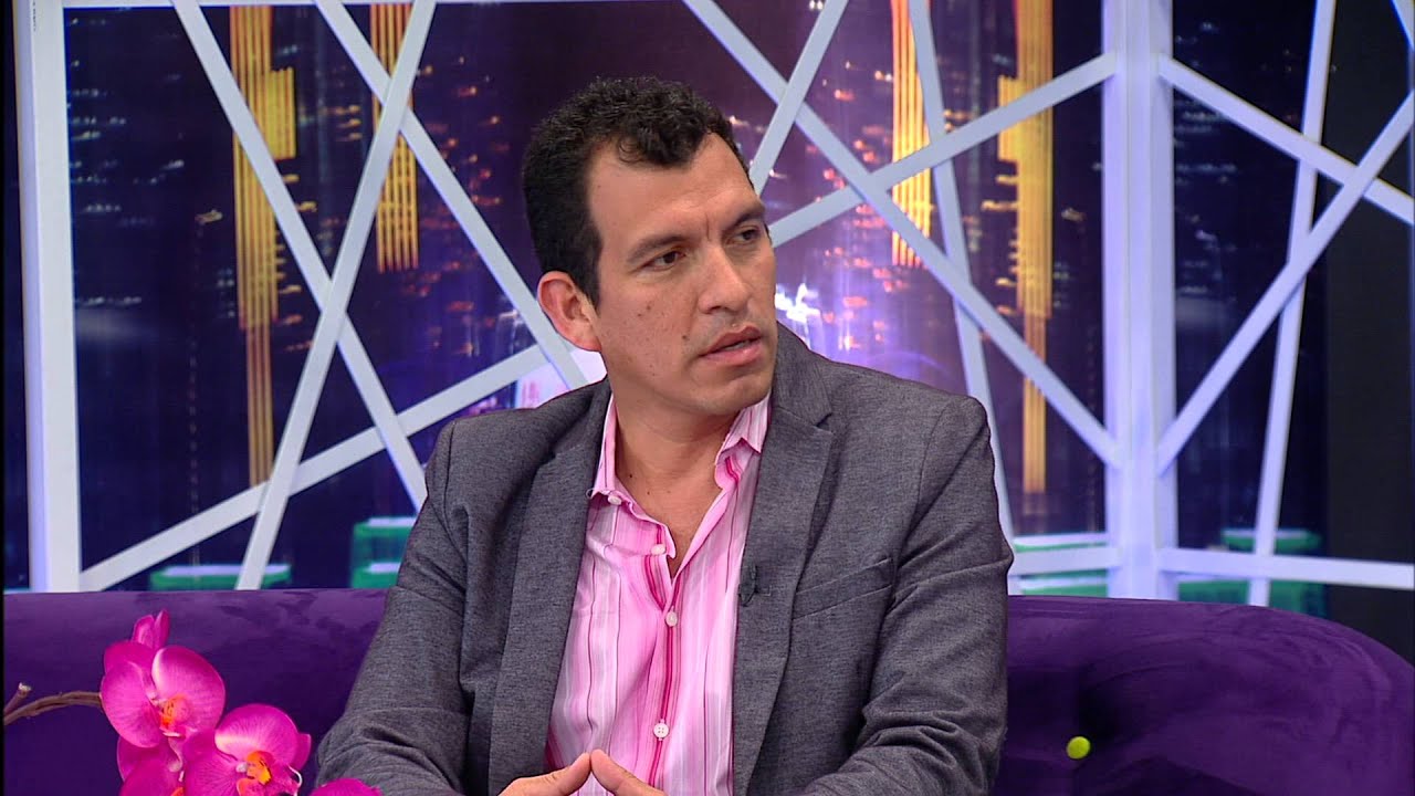 ROBERTO PAZOS HABLA DE SU LIBRO DE PELICULA