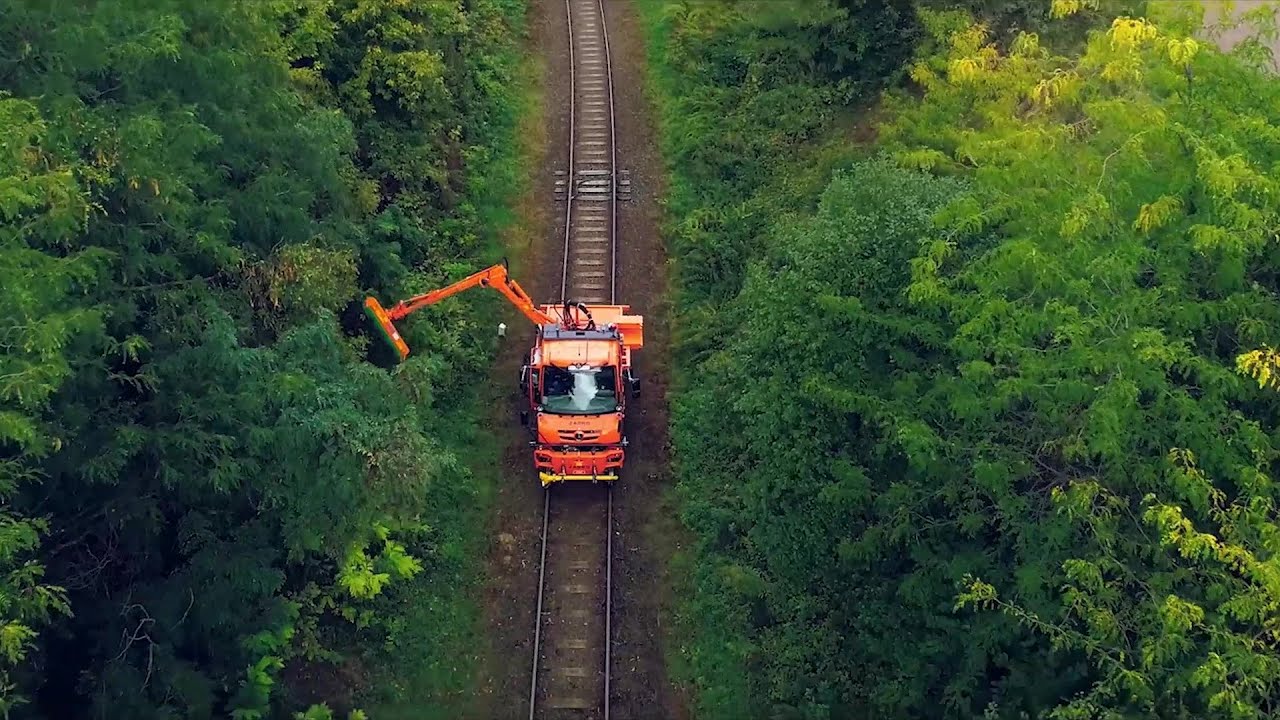 Der 2-Wege Unimog. Verlässlich auf Schiene und Straße.