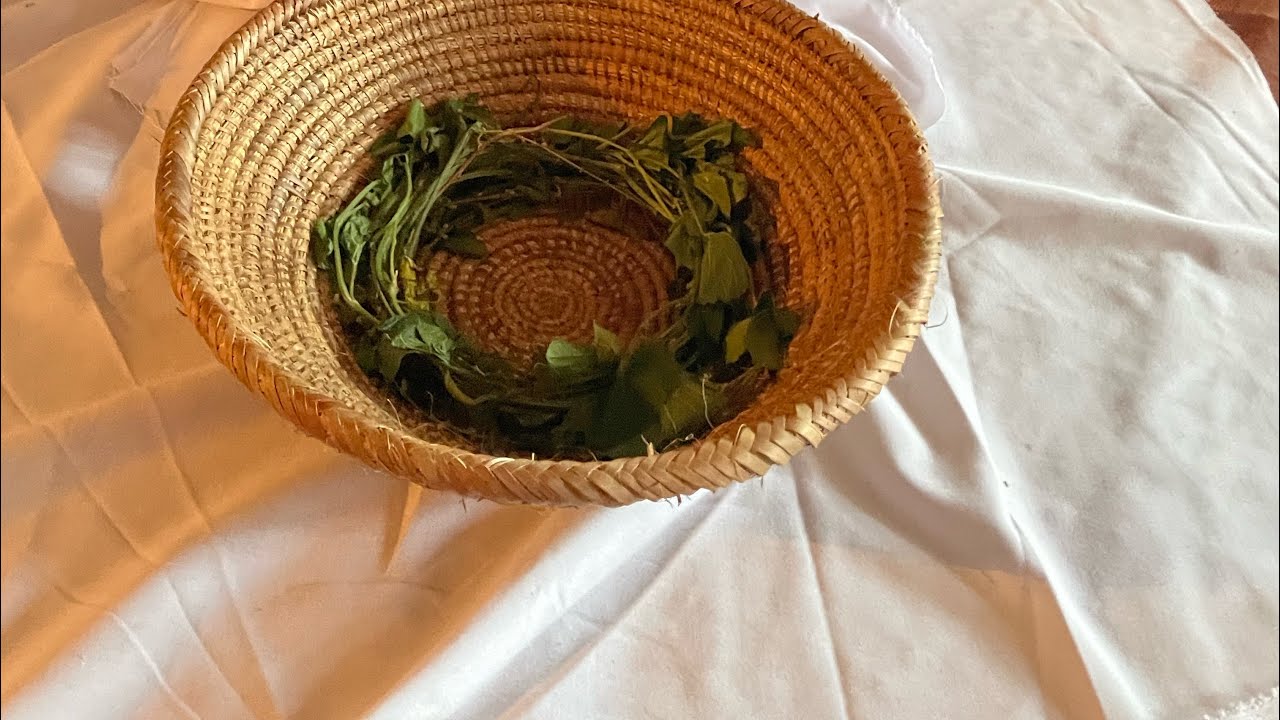 EKIBBO KY’ABAANA ABALONGO N’ENTEEKATEEKA YAAKYO