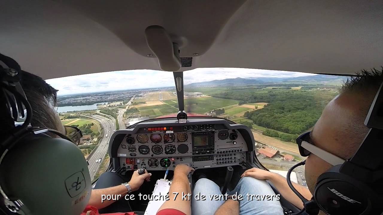 DR400 Ecoflyer vent de travers