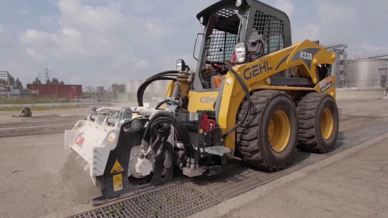 Simex PL 1200 self-levelling asphalt planer for skid steer loader