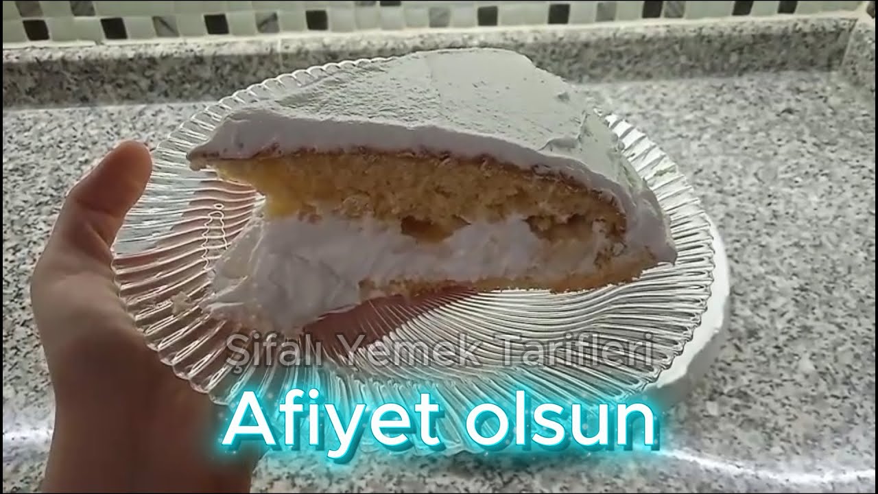 Kolay Yaş Pasta / Minik Kızımın Elinden Annesine Doğum Günü Pastası (Kolay yaş Pasta )