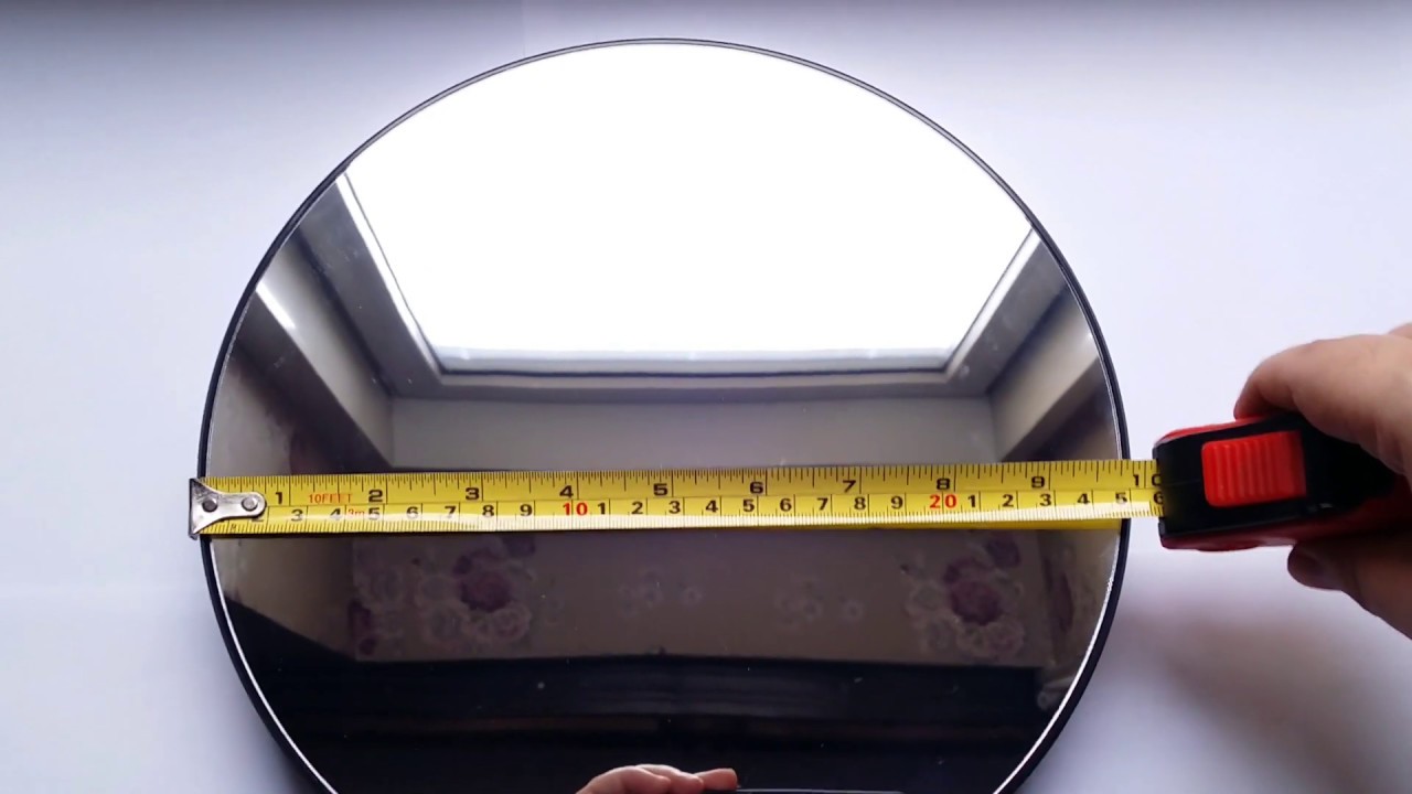 1/18 Rotary Display Stand vs. Mirrored Turn Table review & comparison