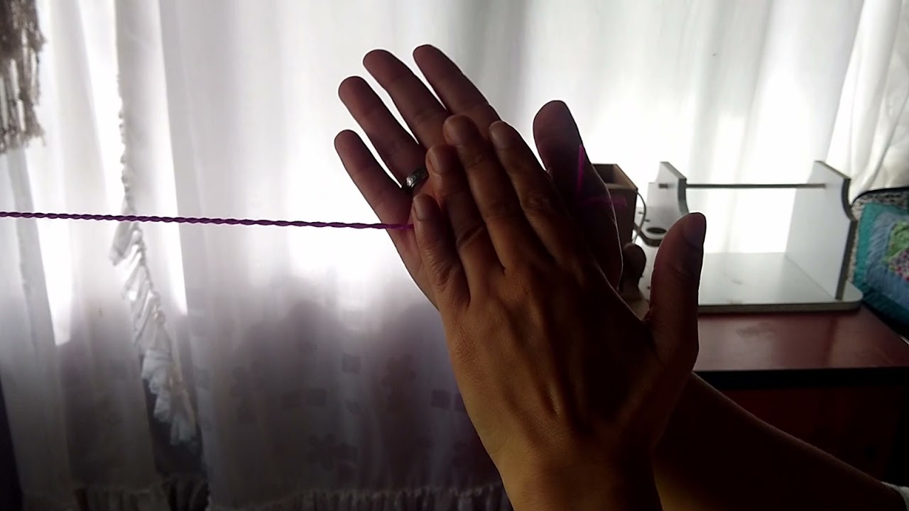 Entorchado de hebras gaza o fajon para una mochila Wayuu