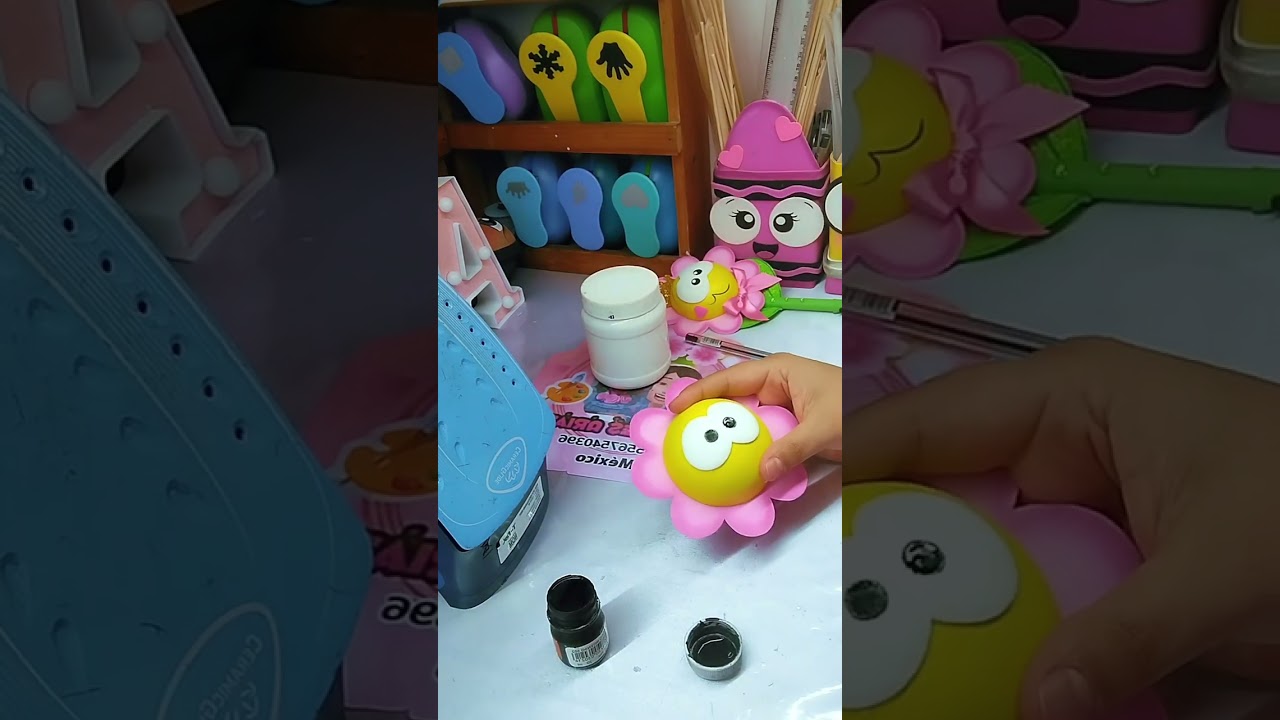 un lindo detalle para mamá 🩷 flor de fomi y Unicel ✨✨✨✨moldes gratis en mi página de facebook
