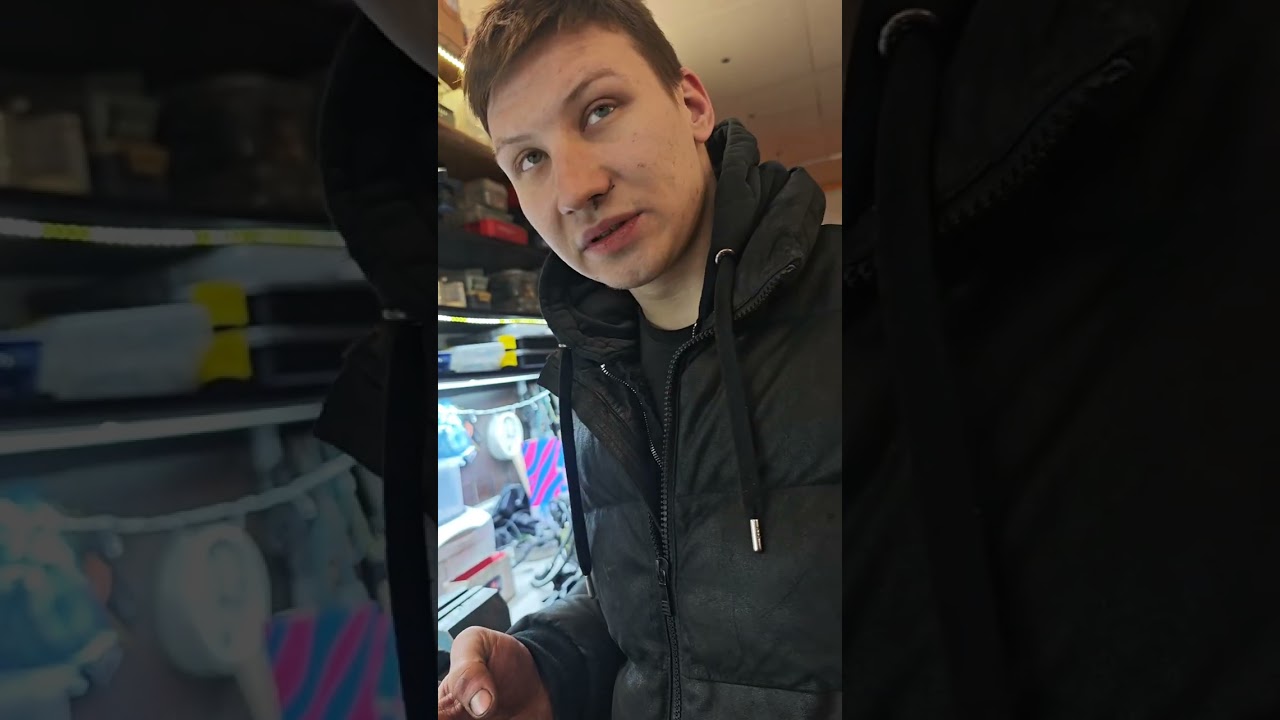 Многие обмёрзли за последние дни. Реанимируем уже 3ю машину. Солярка почти замерзла. 