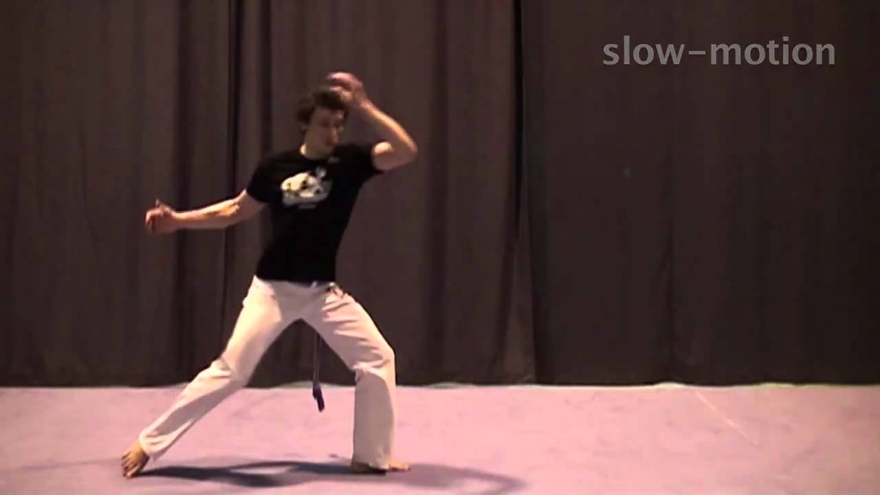 Armada de costa -- Capoeira movimento + slow motion