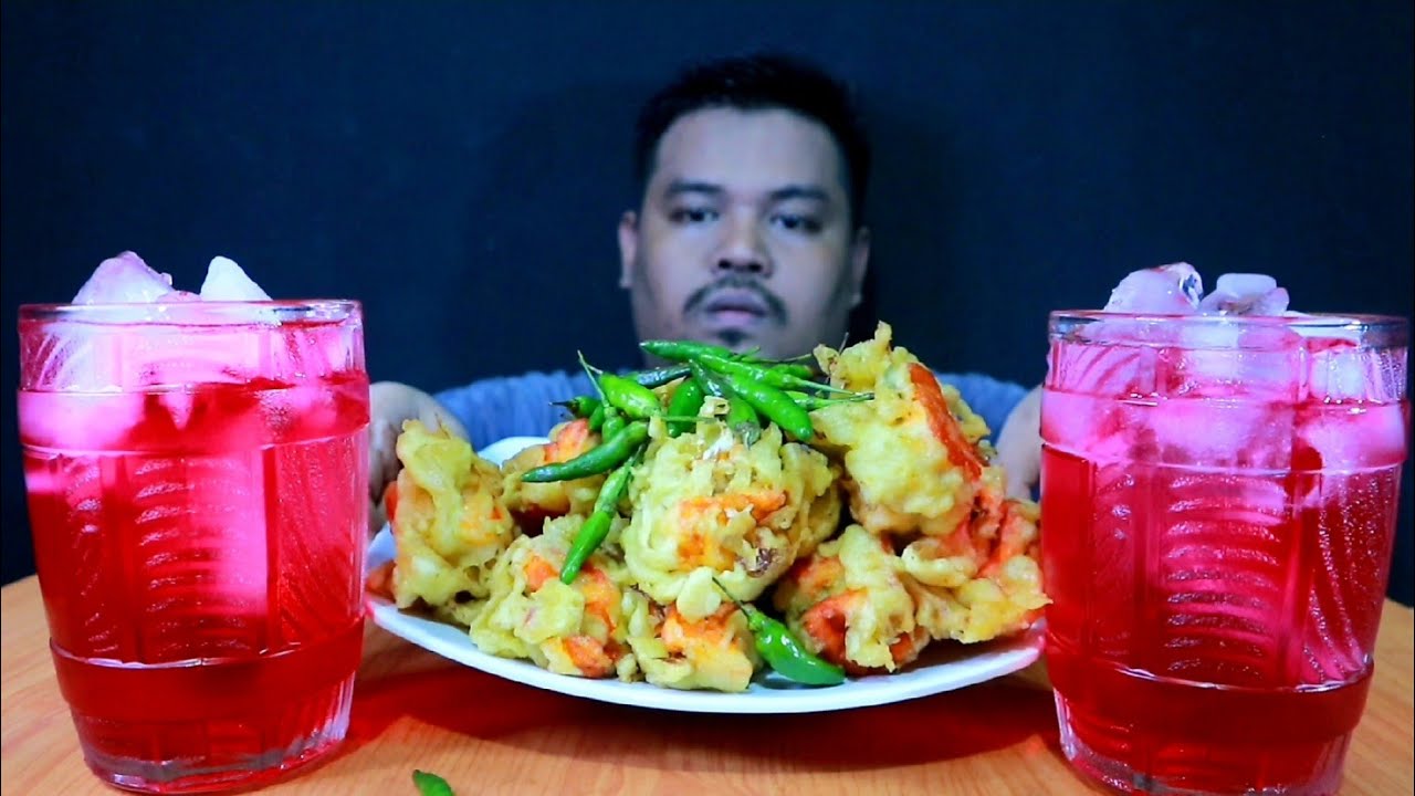 BUKA PUASA MAKAN GORENGAN+MINUMNYA ES SEGAR SEGINI