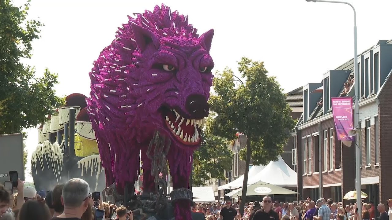 Spectacular floats covered in dahlias in annual parade through Dutch town of Zundert