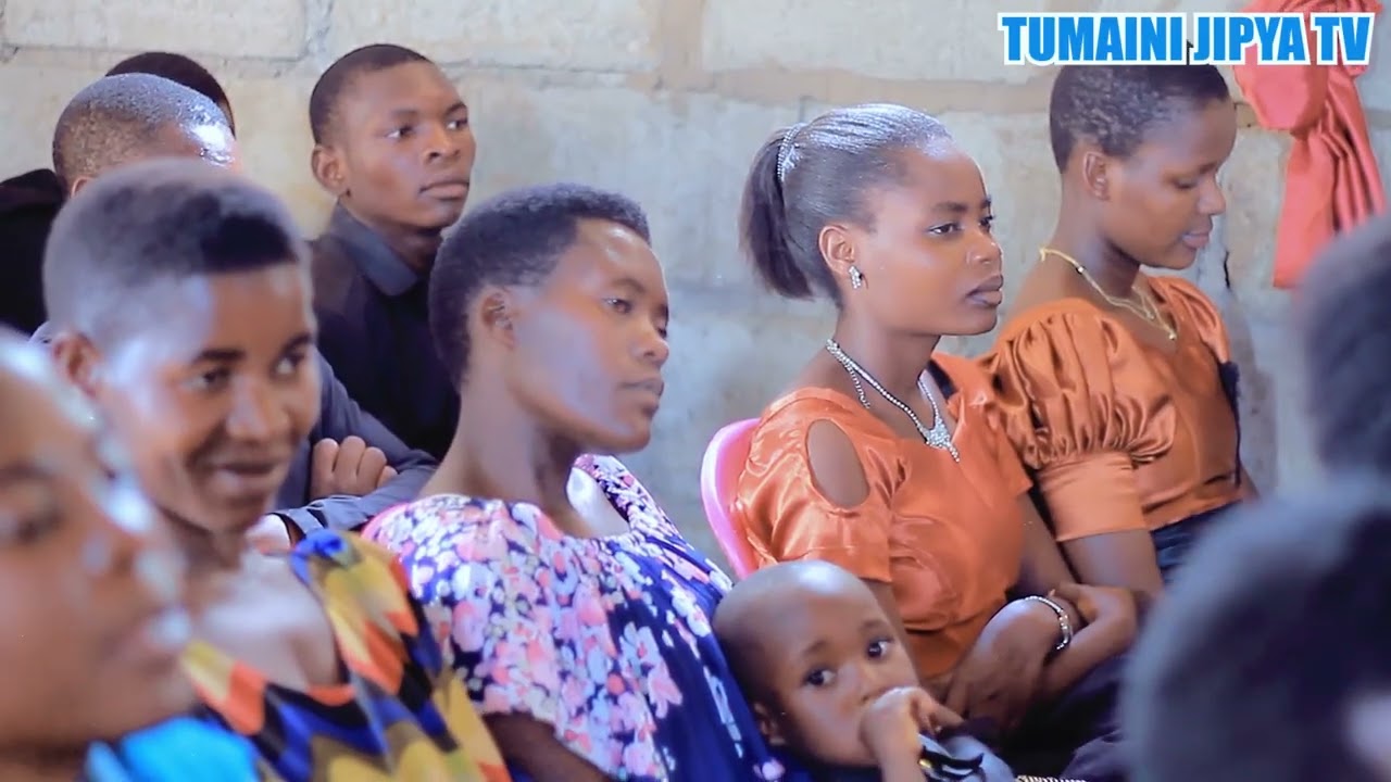 TAZAMA MTUMISHI KUTOKA TUNDUMA ALIVYOHUBIRI KATIKA KANISA LA EAGT TUMAINI MBALIZI