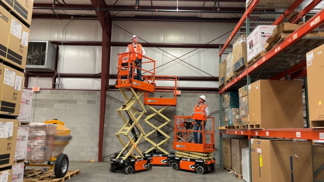Tom and Daryl Show - JLG ES1330L