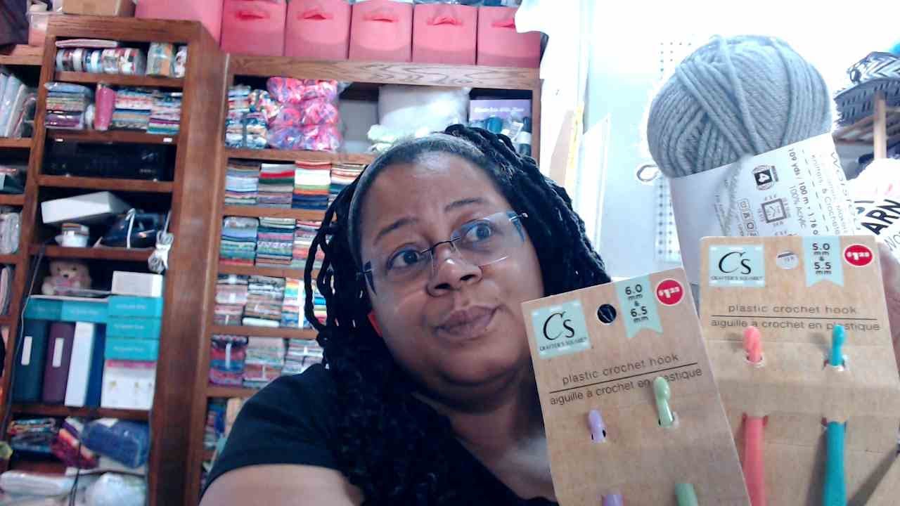 Is it Worth It??? Dollar Tree Crochet Hooks & Yarn,  HONEST 1st Impressions