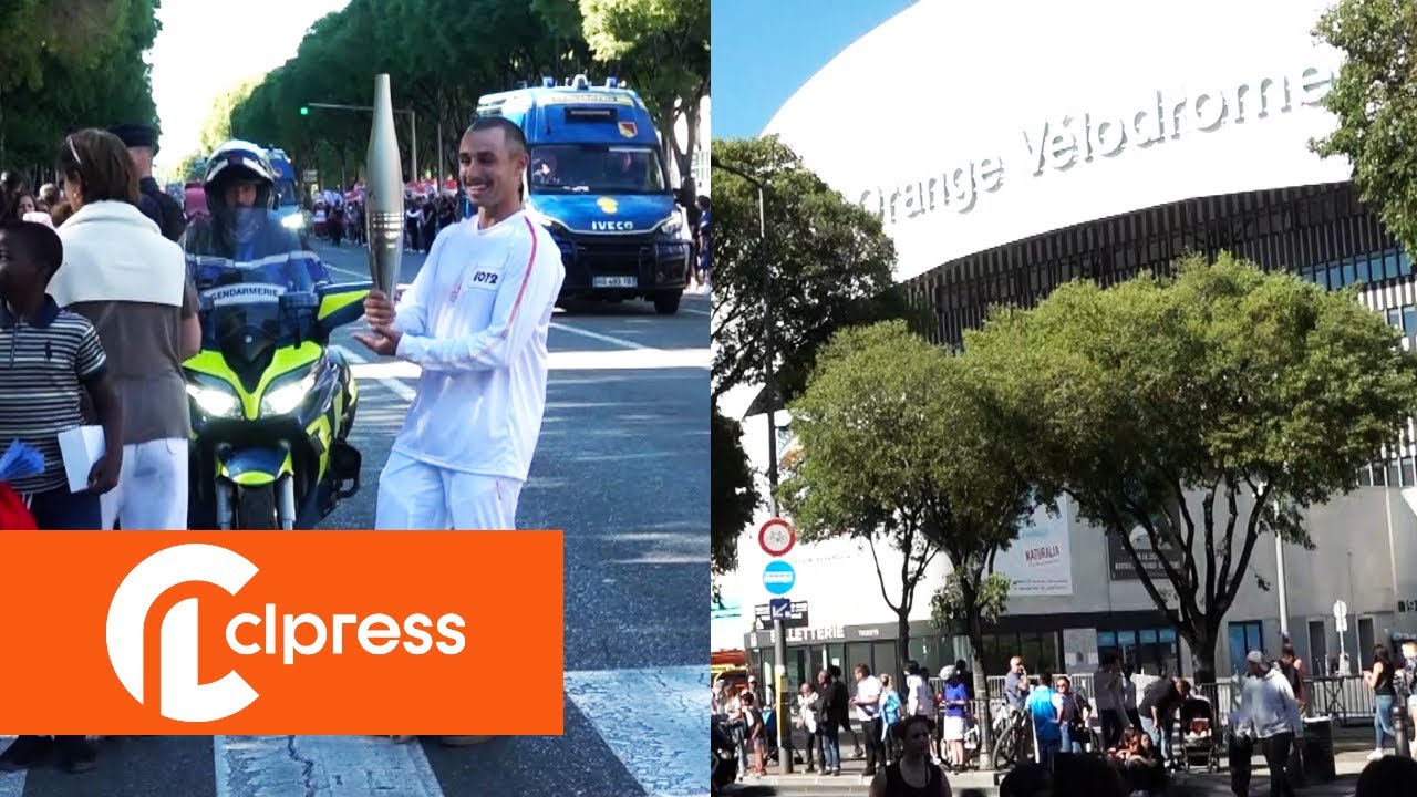 JO Paris 2024: la flamme olympique arrive au Vélodrome (9 mai 2024, Marseille, France)