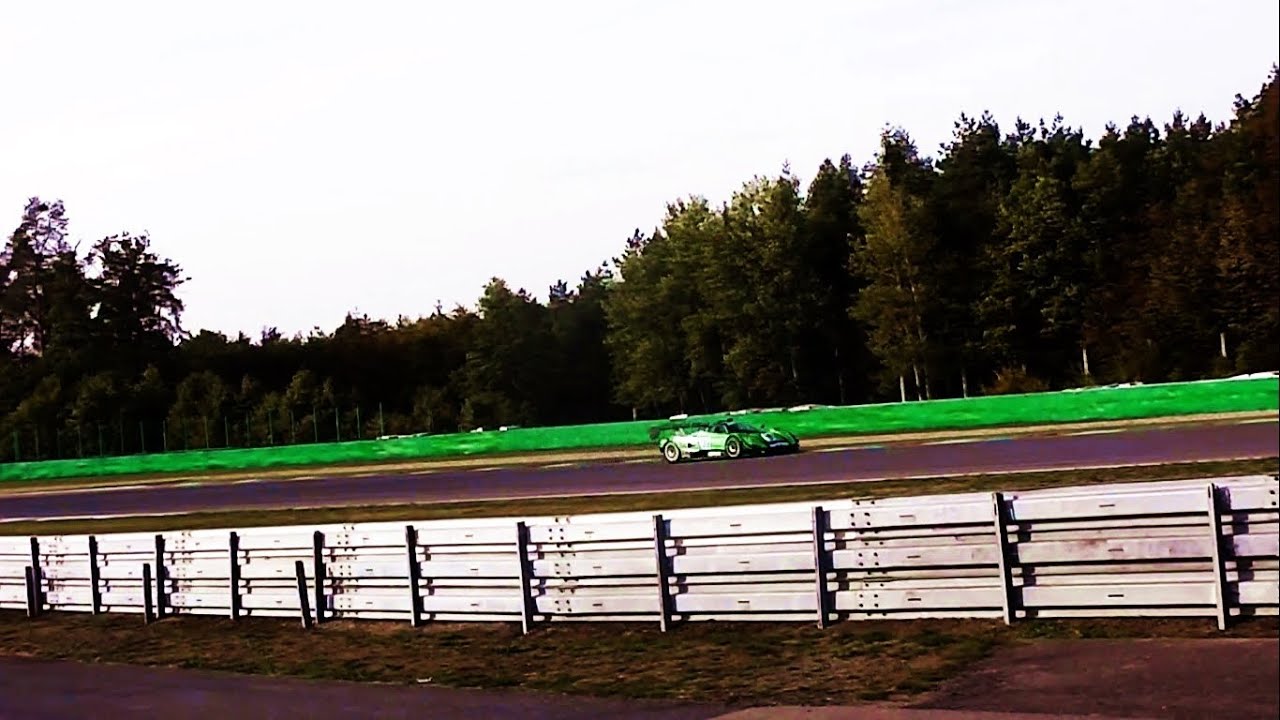 Pagani Zonda GR Insane Sound - Backfires, Accelerations, Fly Bys!
