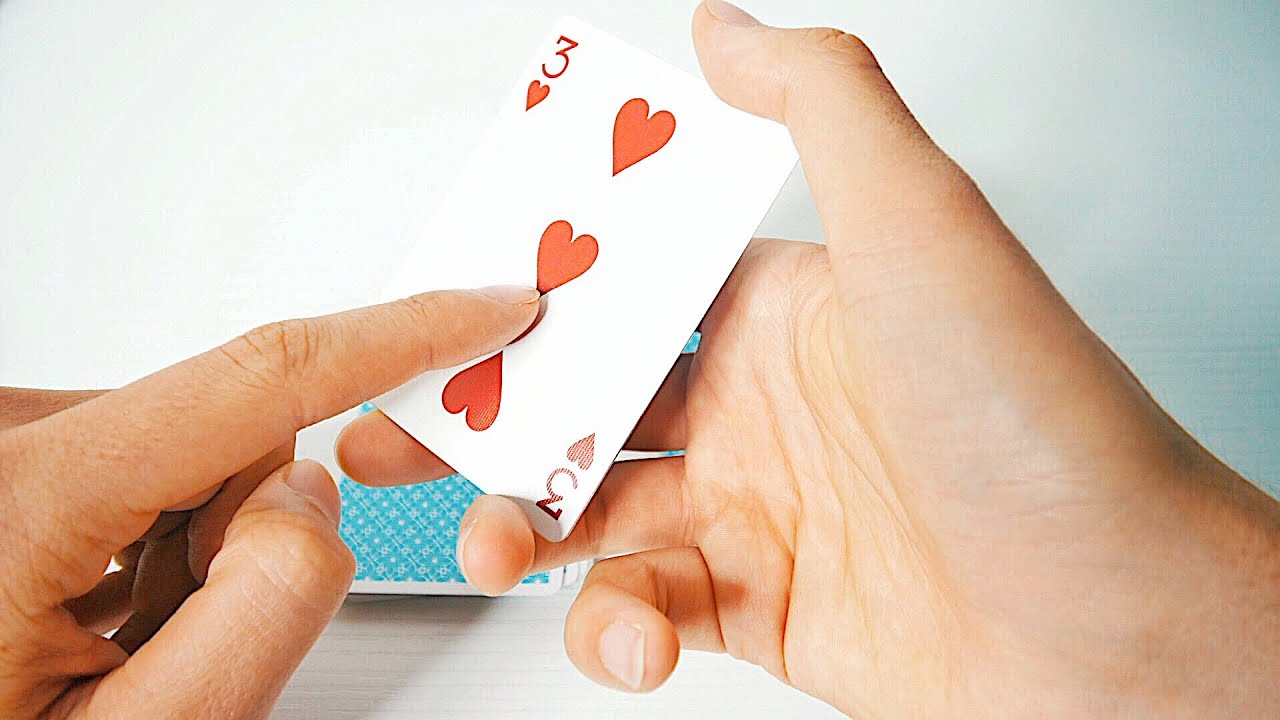 GIOCO DI MAGIA SEMPLICISSIMO PER PRINCIPIANTI CON LE CARTE - Indovinare la carta