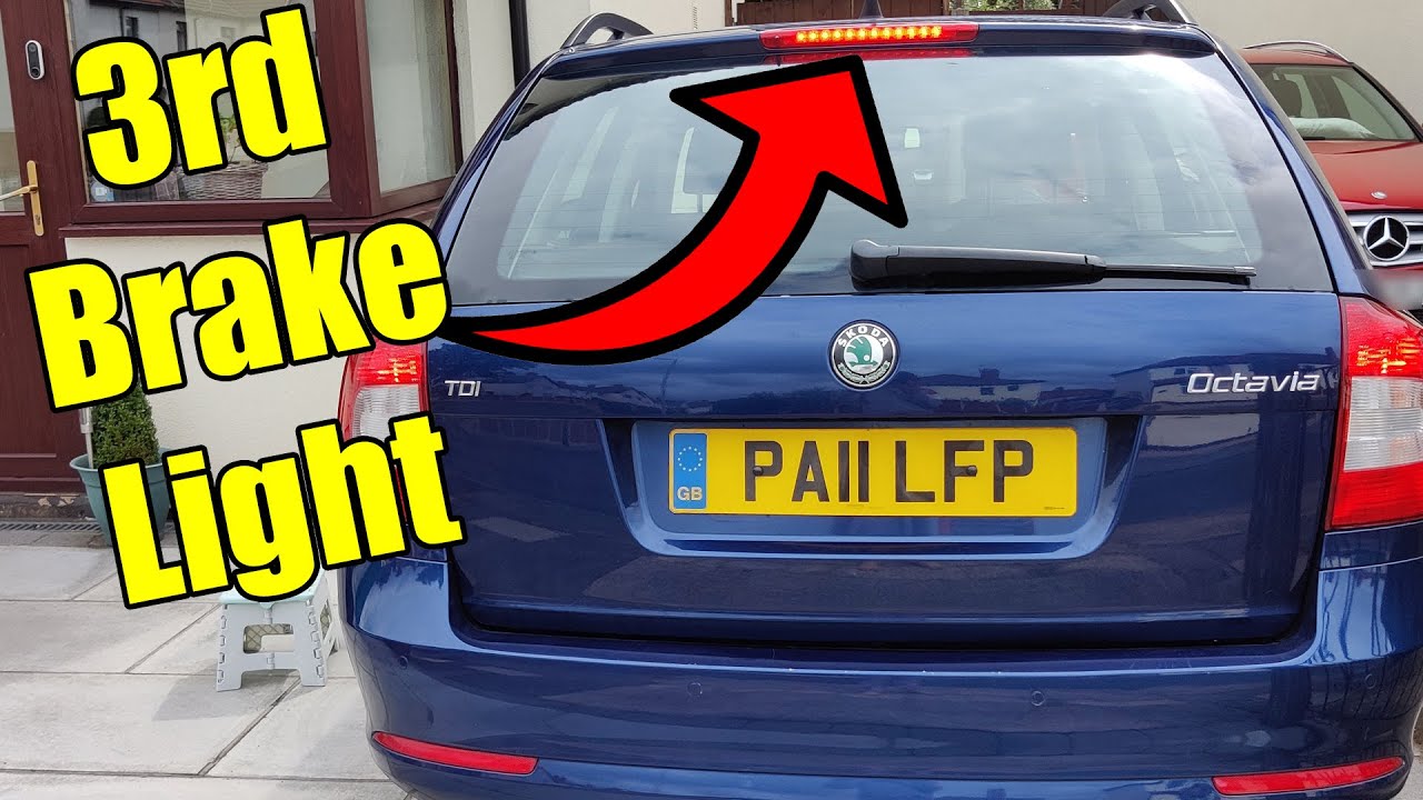 Škoda Octavia Mark II 3rd Brake Light Bulb Replacement (VW Golf, VW Passat)