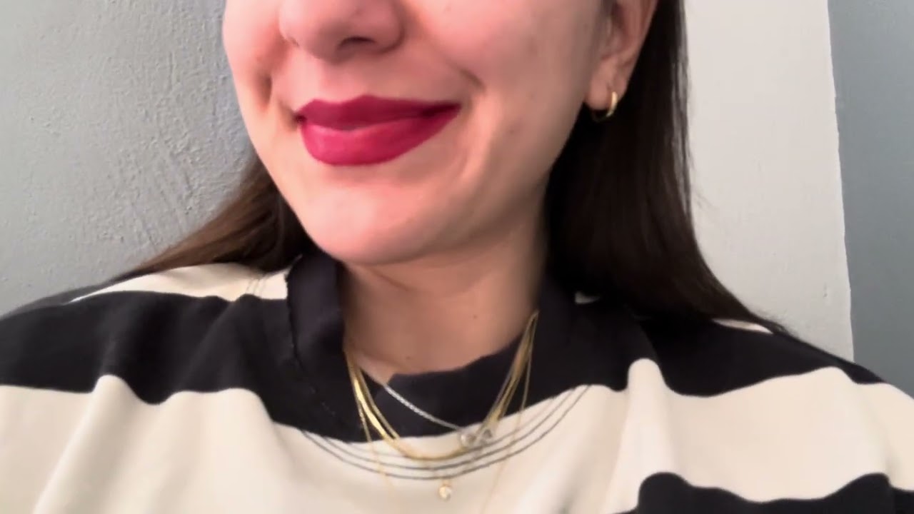 ASMR / LİPGLOSS VE RUJ SESLERİ / Şapırtı Şupurtu Sesleri