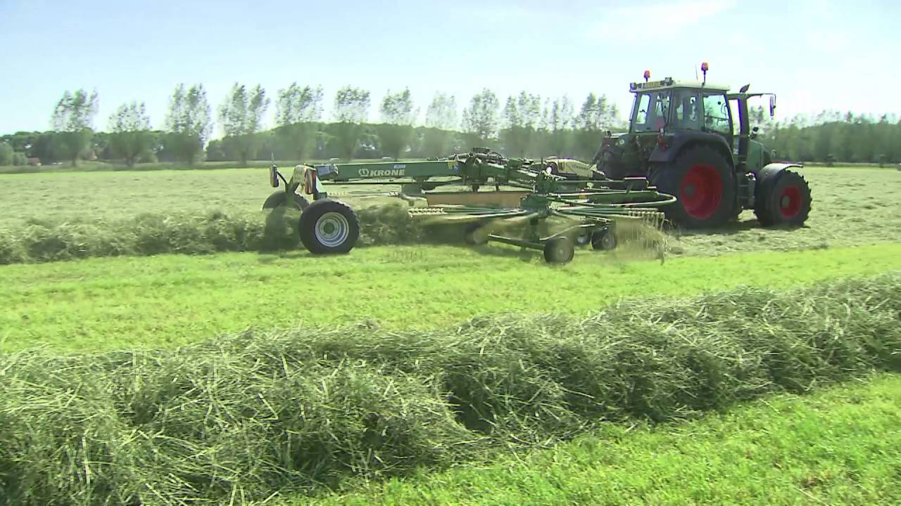 KRONE Swadro Twin Rotor Centre Delivery Rakes