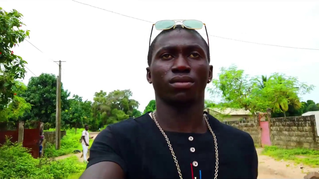 Johnson L Espoir  La jeunesse va mal