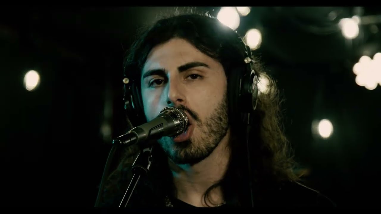 BRKN LOVE - Pulling Leeches (Live At Backroom Studios)