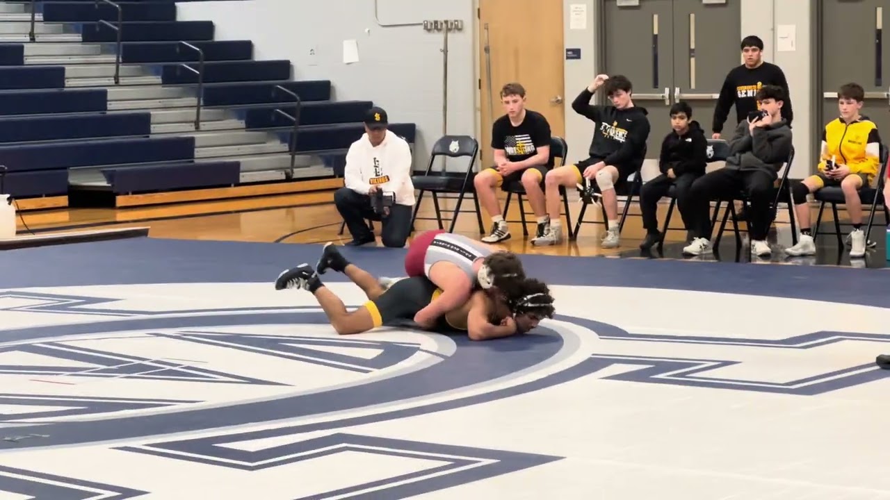 2025-02-01 Lincoln Hoger (Wheaton Academy)over Khalid Eid (St. Laurence) (Dec 3-0)