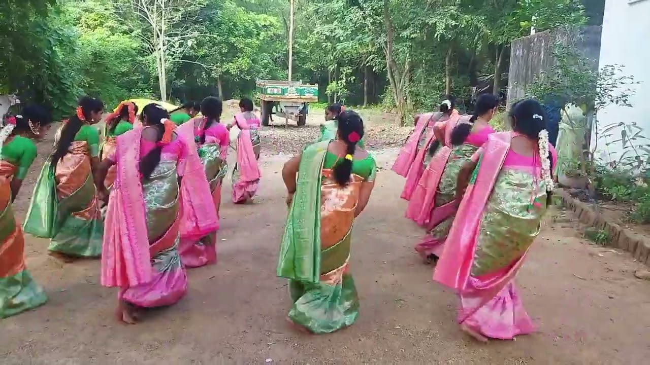 RAVA DURGAMMA TALLI KOLATAM SONG