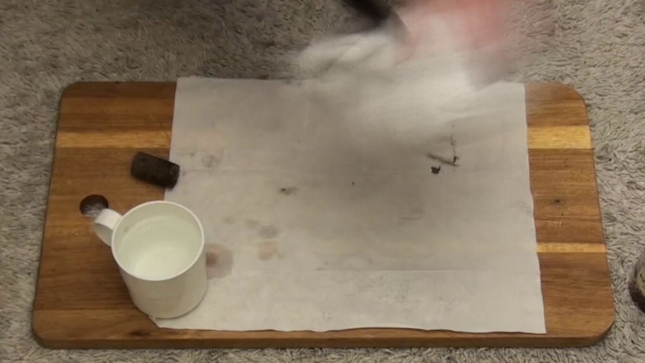 Removing patina from a carbon steel knife