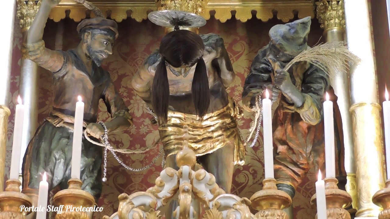 Rientro della Processione Sacra Patena 2017 in Basilica con Fuochi Artificiali Ditta Tumore