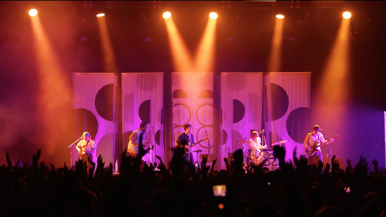 Hippo Campus - Buttercup (Live at the Armory)