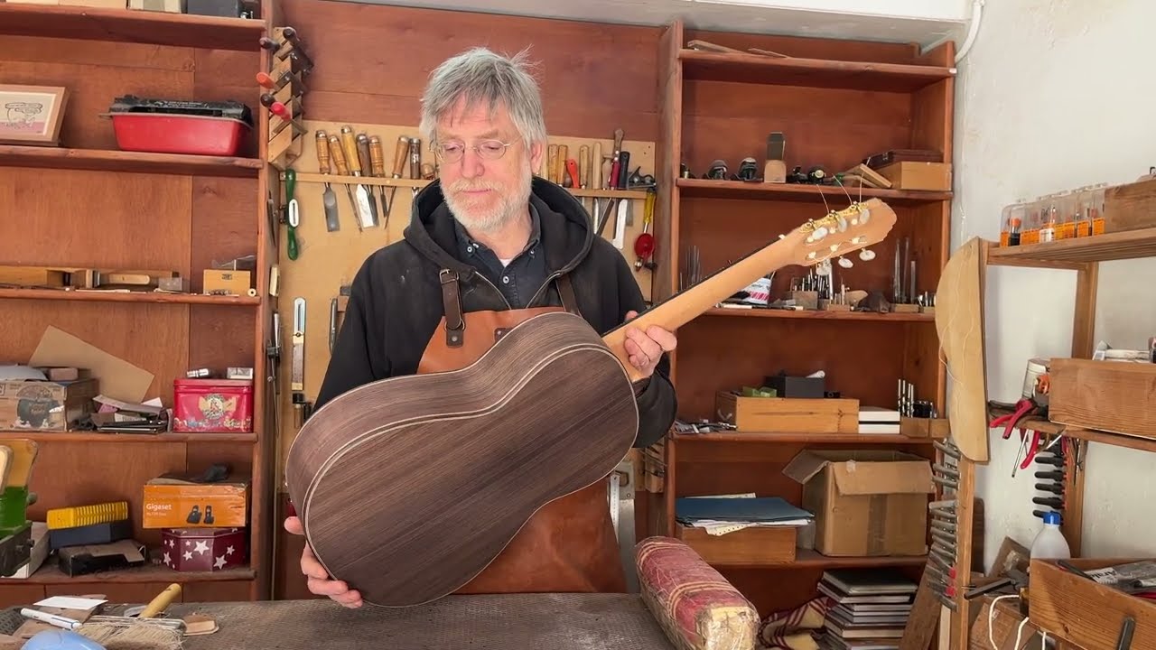 John Ray – Master Luthier of Granada | Handmade Classical Guitar & Interview