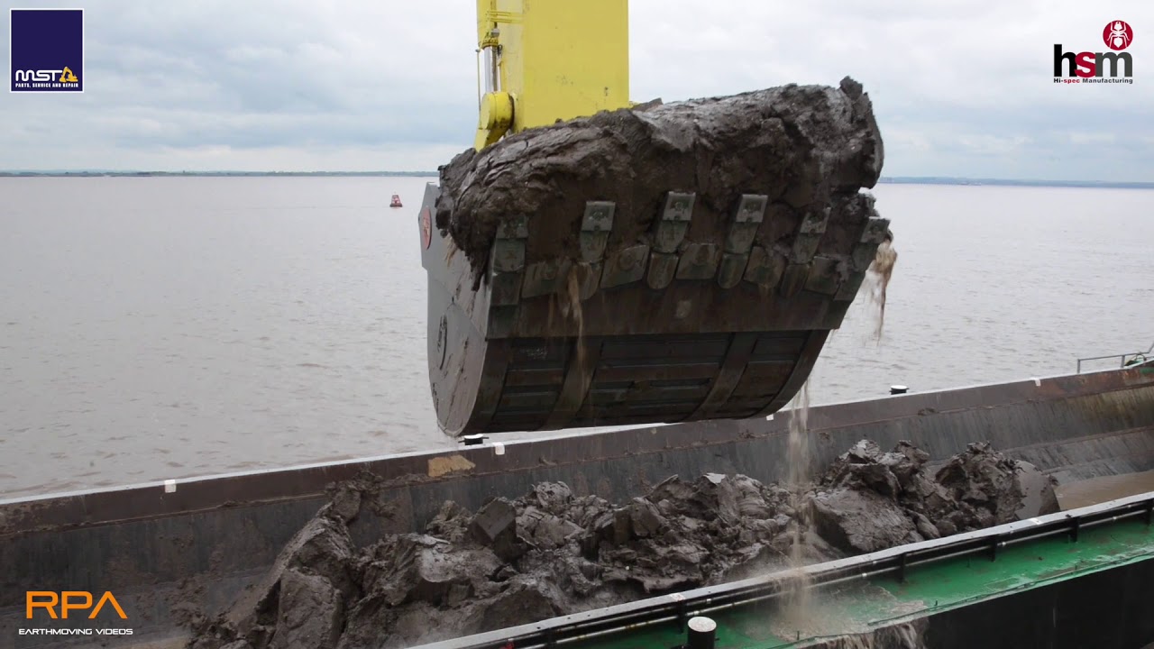 HUGE Boskalis' pontoon dredger Magnor in Hull with an MST bucket.