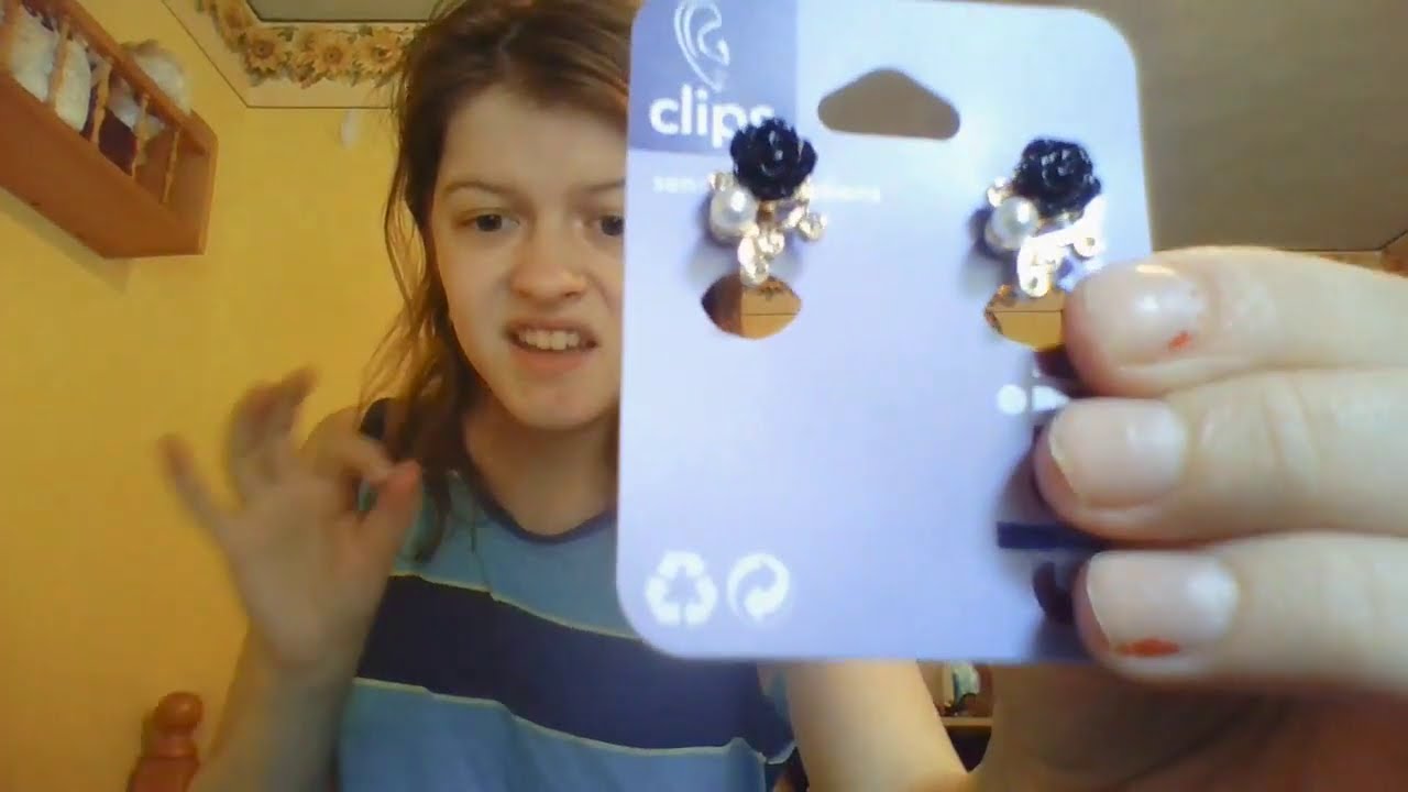 Opening clip on earing from claires