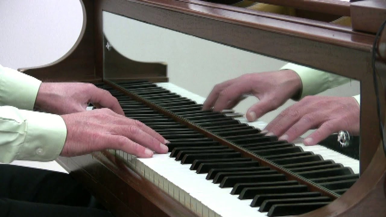 You'll Never Walk Alone - Piano (Stereo)