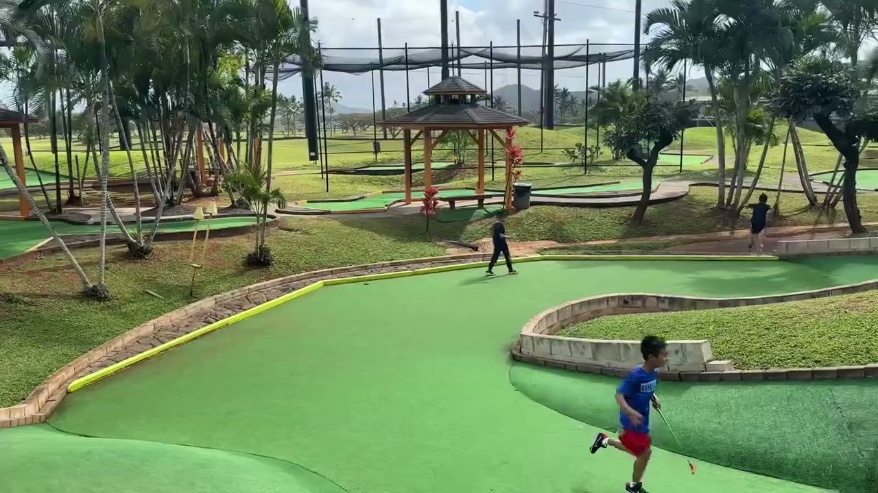Bay View Mini Golf and Zipline | Kaneohe Hawaii