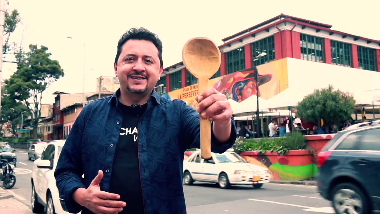 Ajiaco  Santafereño con Mamá Luz Plaza la Perseverancia Bogotá