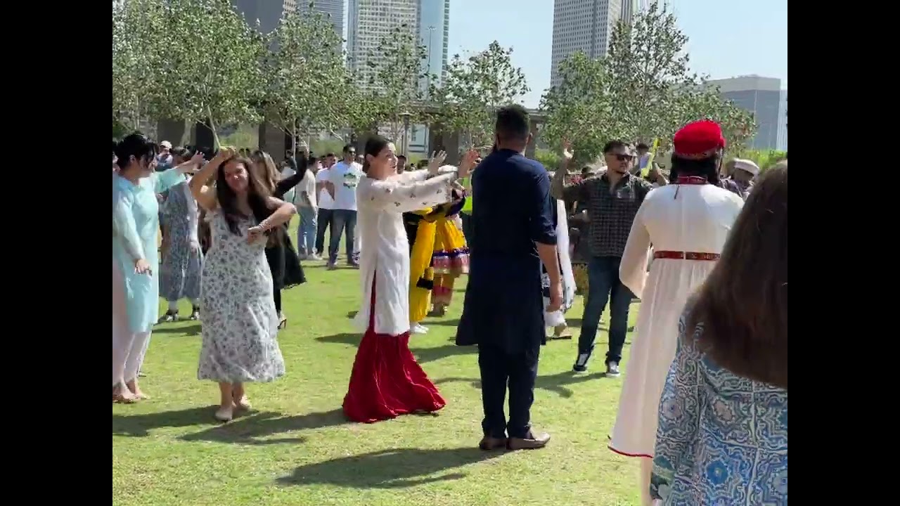 Dewano bay Haanos pagal bay hanos . Gilgiti dance at Navroz event in Houston 2023, #hunza #dance
