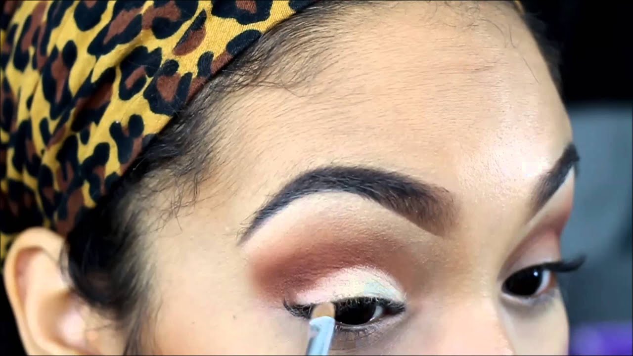 Summer Makeup Tutorial - Neutral Eyes with POP of Color
