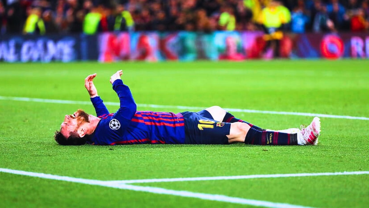 Lionel Messi - 10 Greatest 