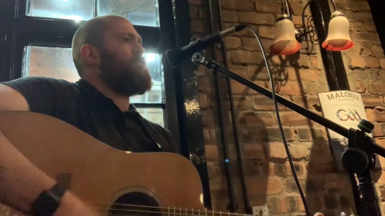Stacys Ma - Danny Kelly